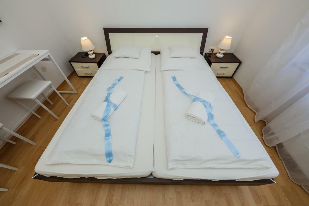 Apartman Lucija Каштела Екстер'єр фото
