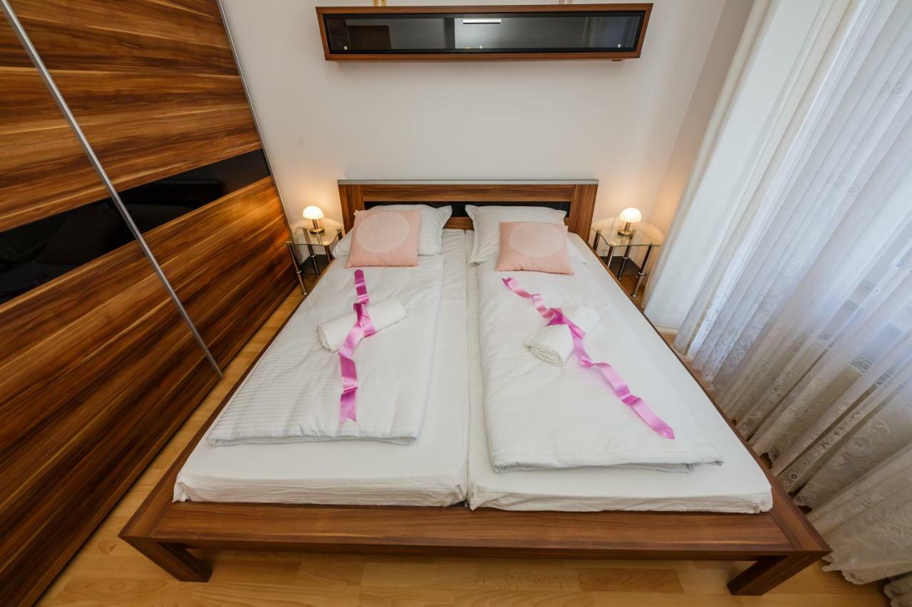 Apartman Lucija Каштела Екстер'єр фото
