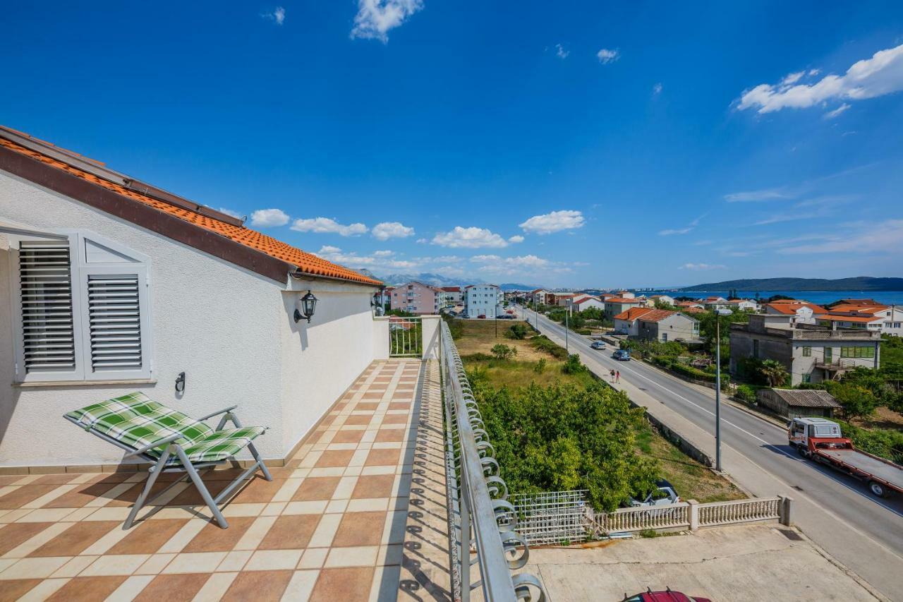 Apartman Lucija Каштела Екстер'єр фото