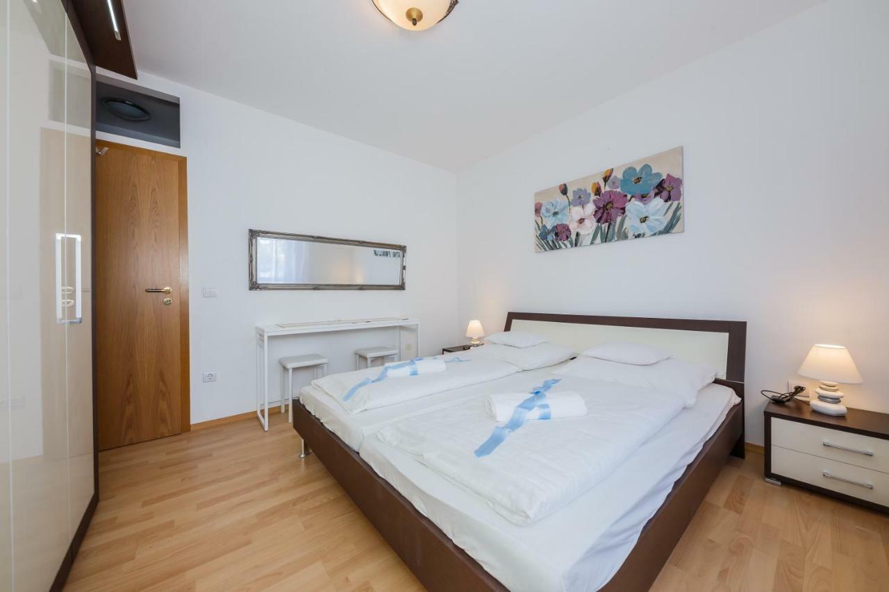 Apartman Lucija Каштела Екстер'єр фото