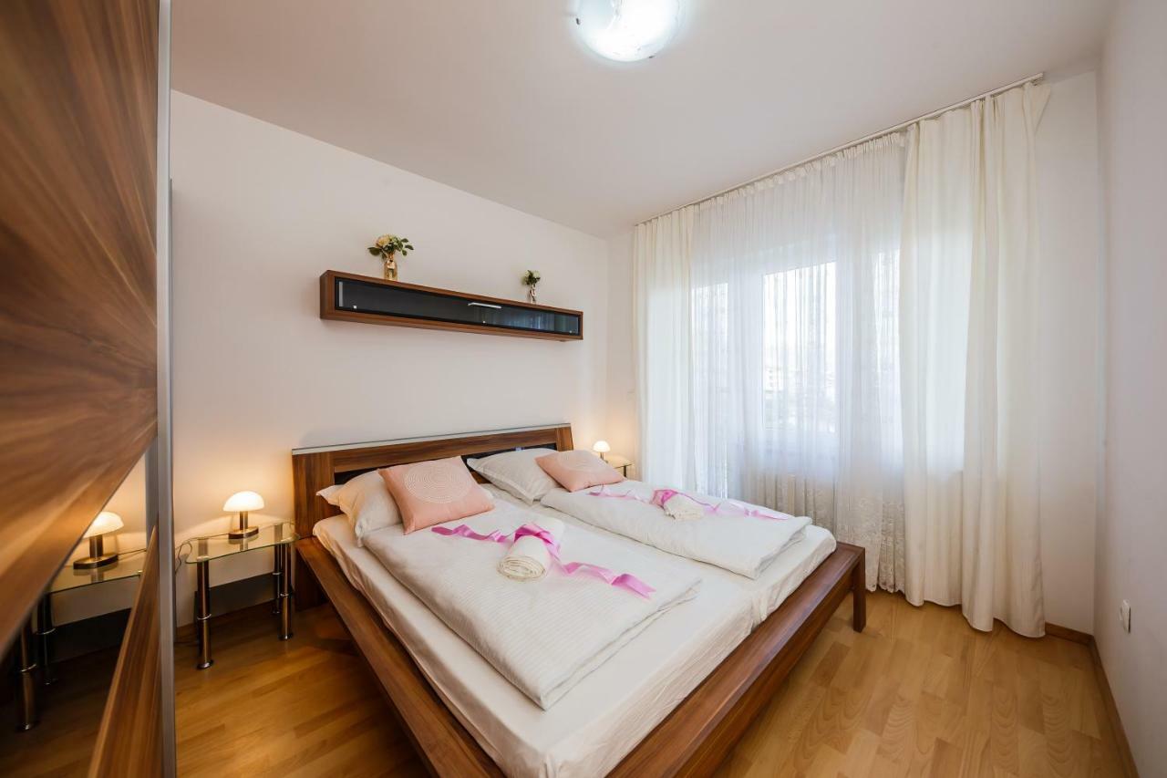 Apartman Lucija Каштела Екстер'єр фото